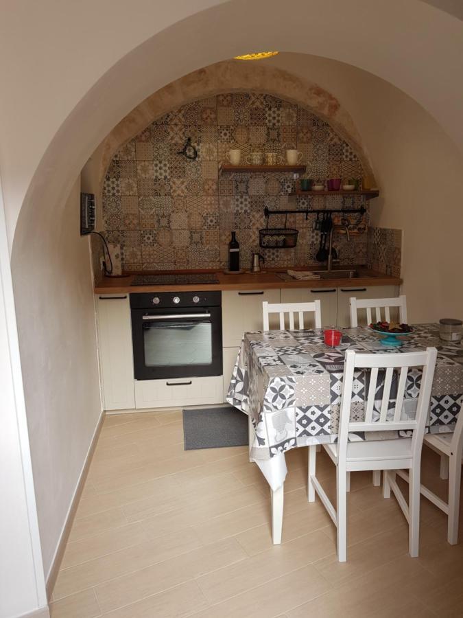 הוילה לוקורוטונדו Trullo Giuvica מראה חיצוני תמונה